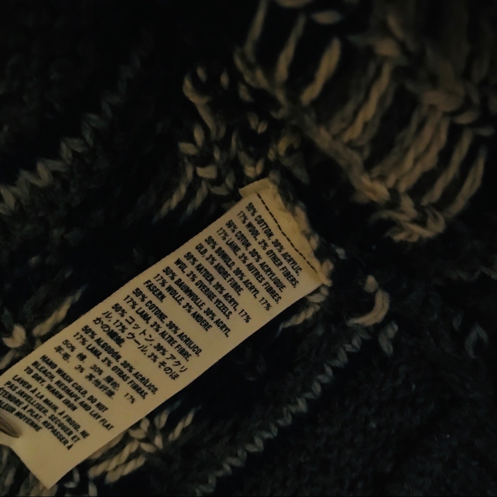 ABERCROMBIE gray chunky sweater vest - Picture 4 of 5